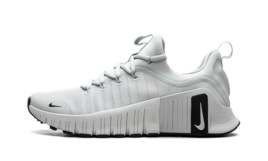 Free Metcon 6 WMNS "Light Silver Black"