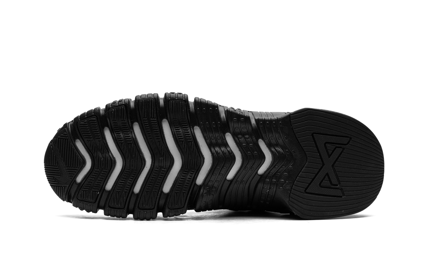 Free Metcon 4 "Black / Volt"