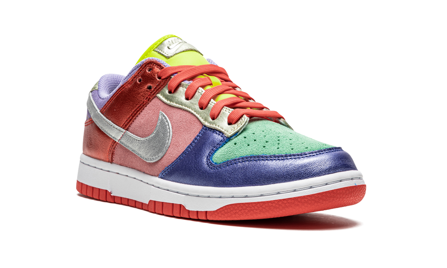 DUNK LOW WMNS "Sunset Pulse"