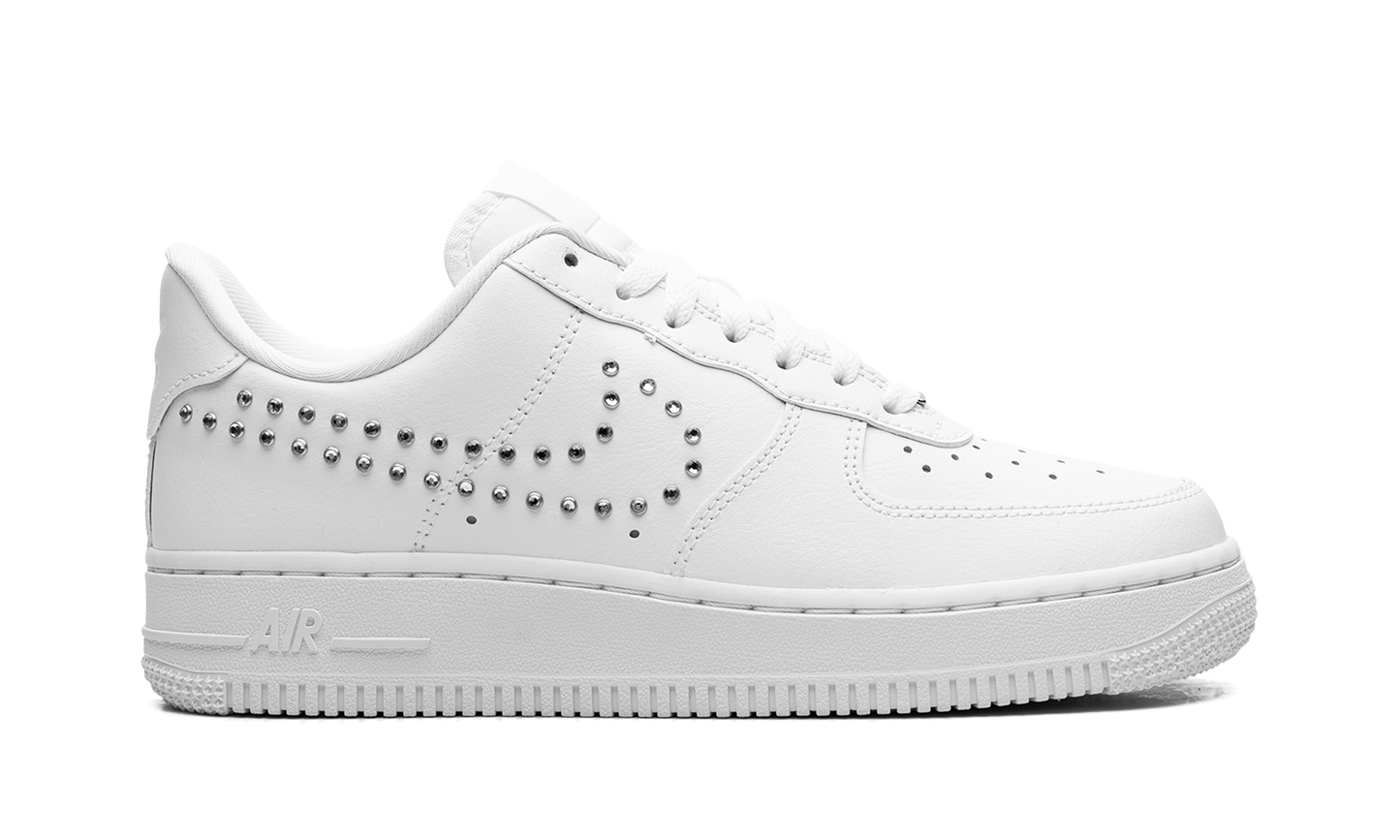 AIR FORCE 1 LO WMNS "White / Metallic Silver"