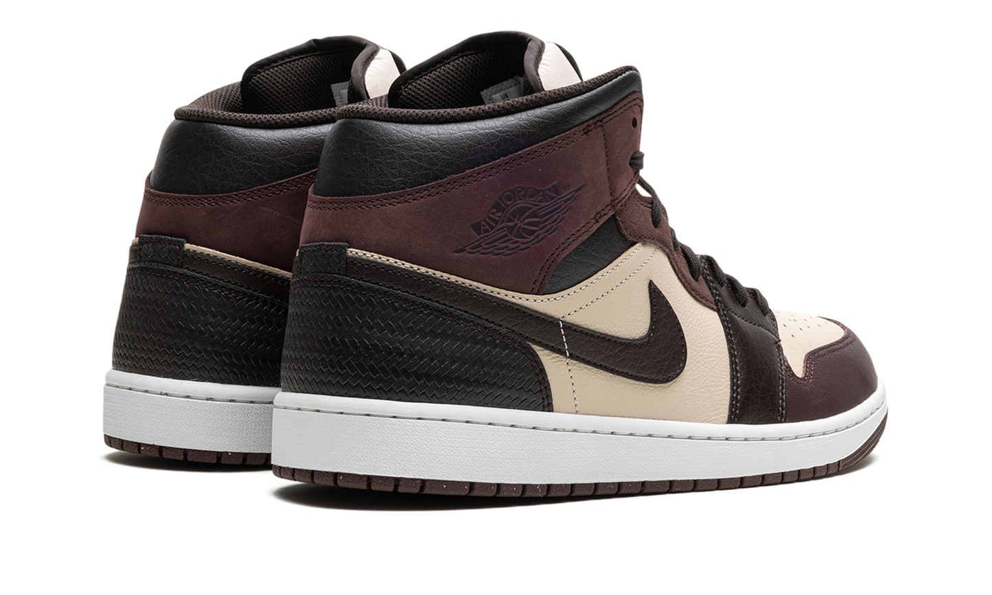 Air Jordan 1 Mid Se "Velvet Brown"