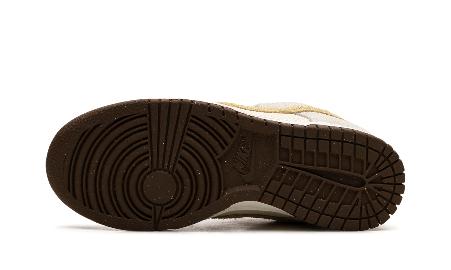DUNK LOW WMNS "Coconut Milk"