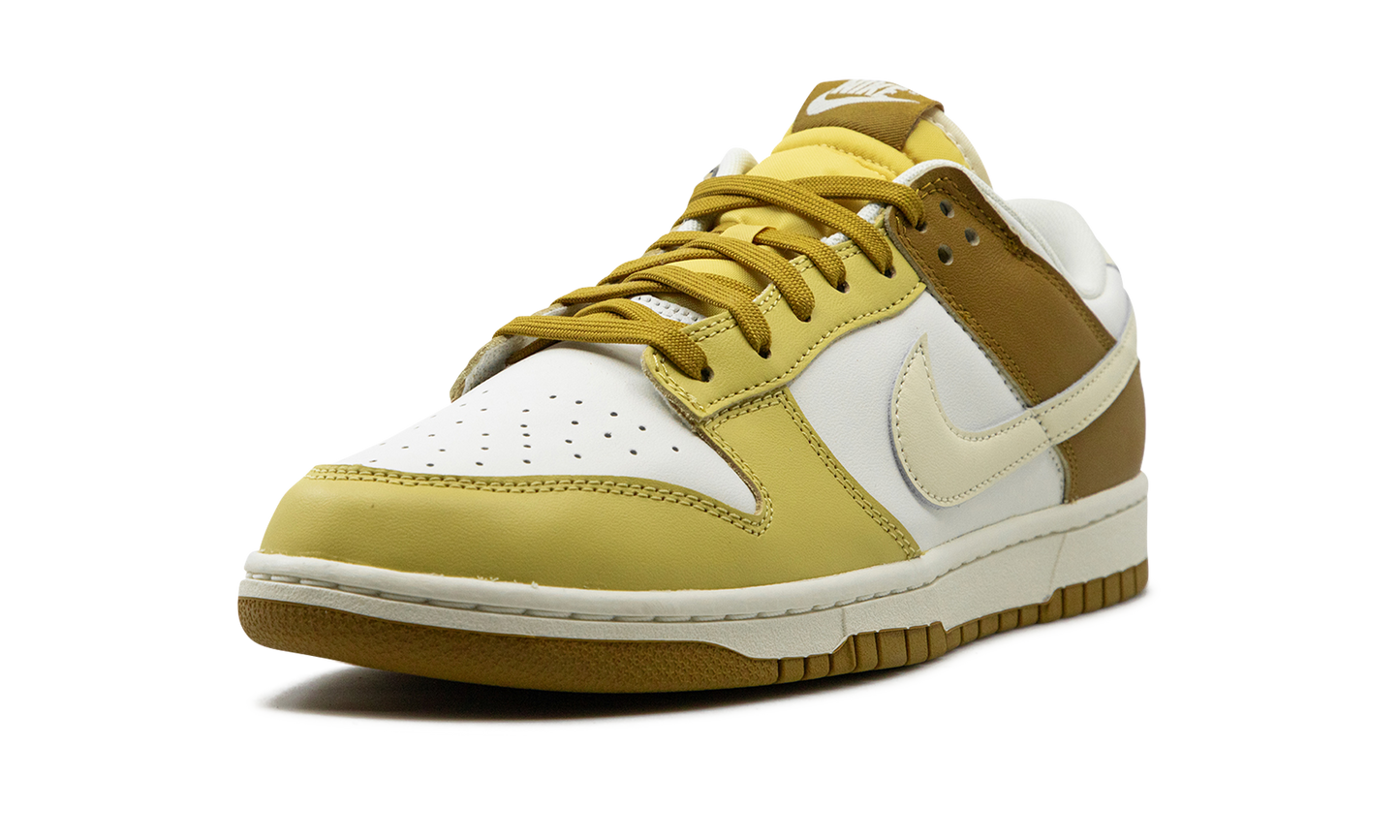 Dunk Low "Bronzine"