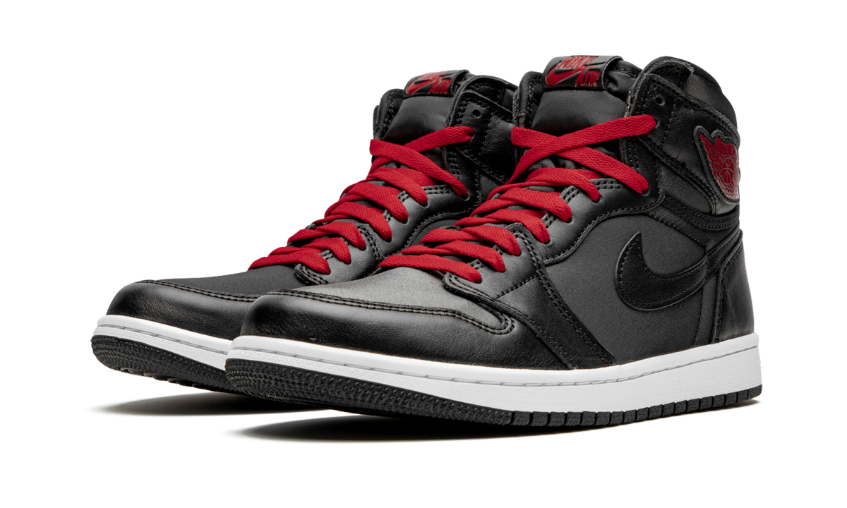 Air Jordan 1 Retro High OG "Black Satin/Gym Red"