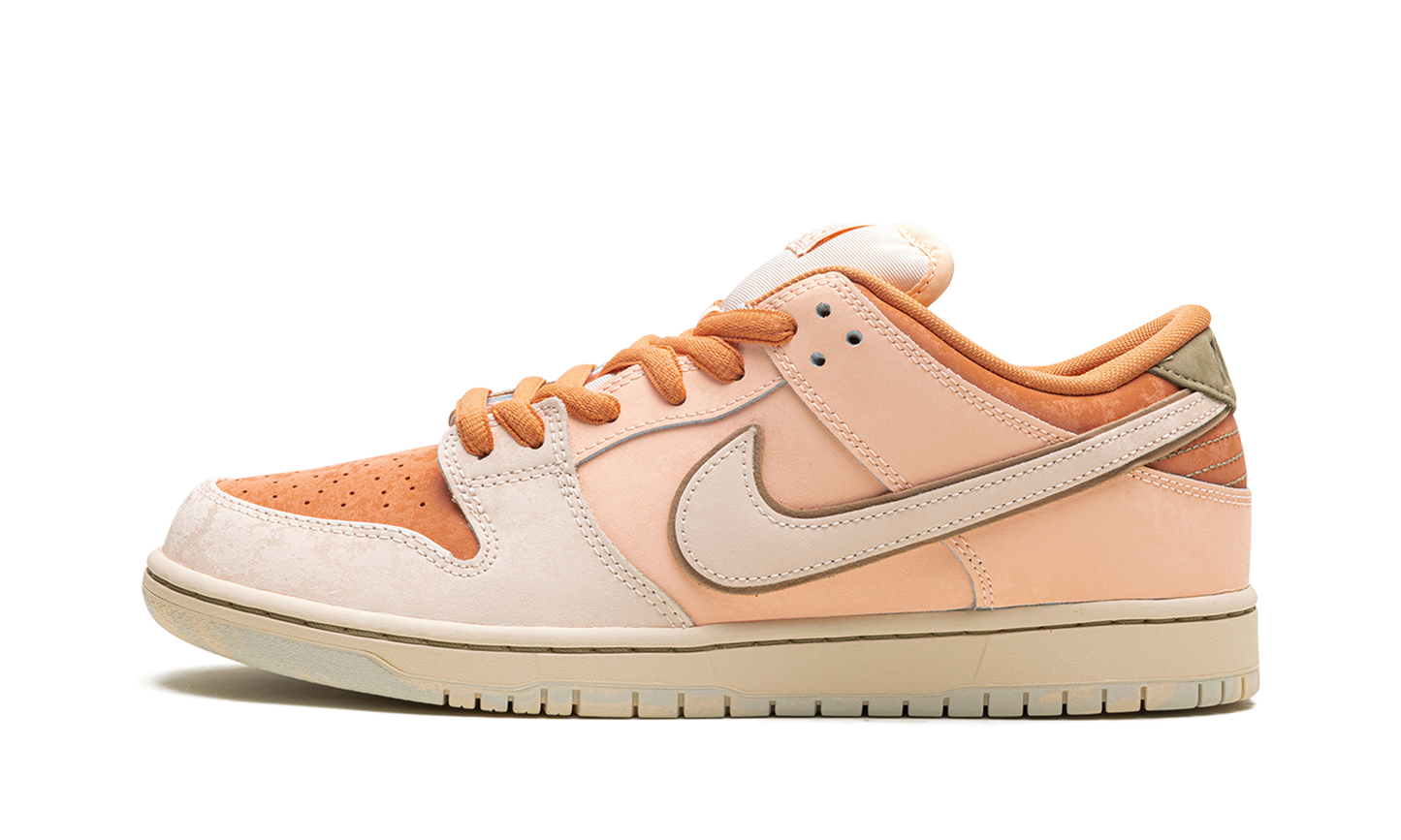 Nike SB Dunk Low Pro PRM "Guava Ice"