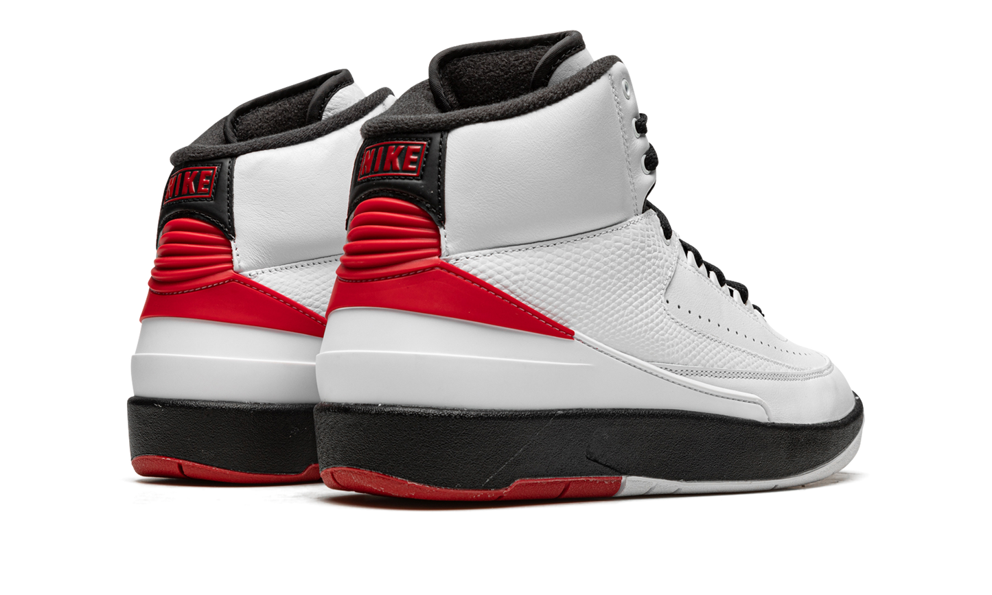 Air Jordan 2 Retro OG "Chicago 2022"