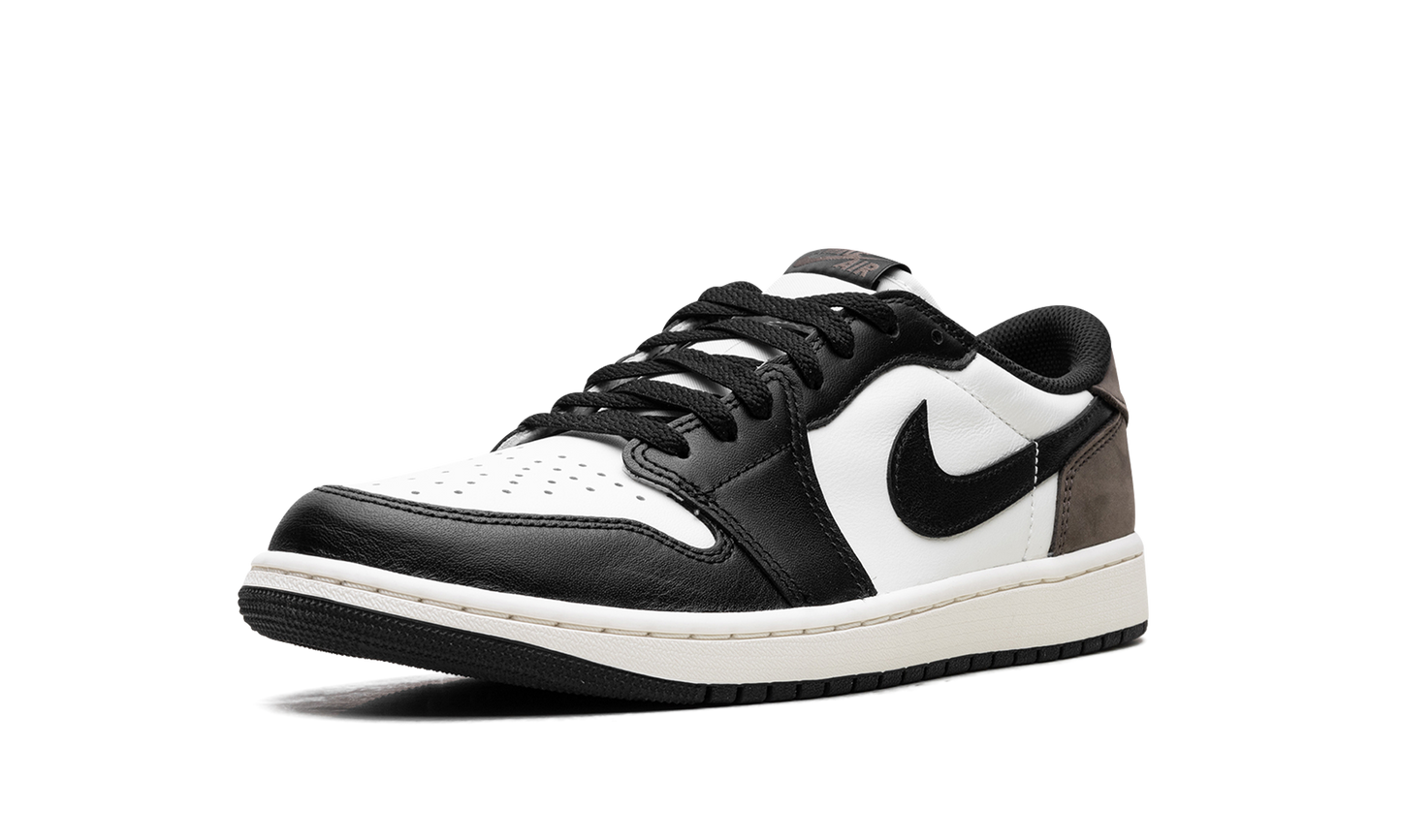 Air Jordan 1 Low OG "Mocha"