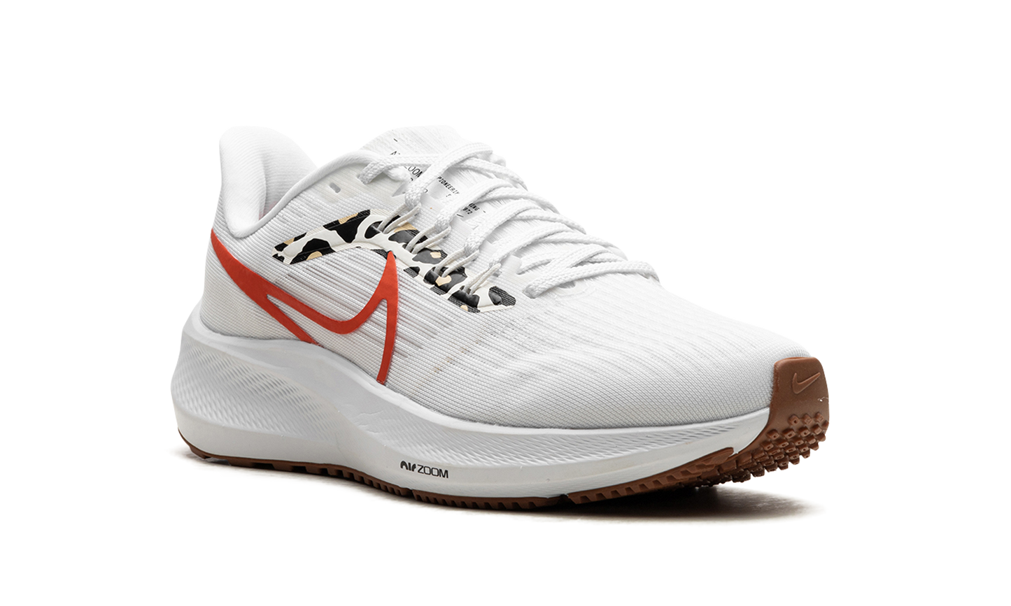 AIR ZOOM PEGASUS 39 WMNS "WHITE LEOPARD"