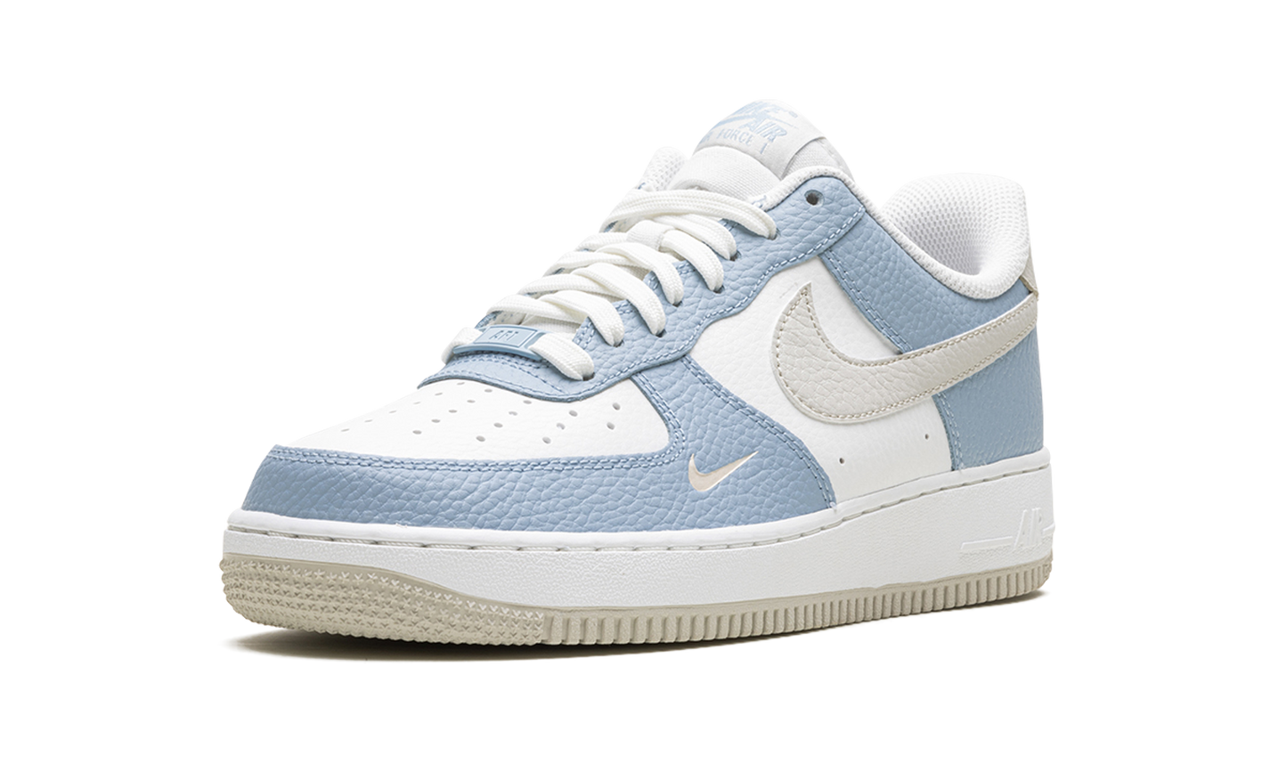 Air Force '07 WMNS "Baby Blue"