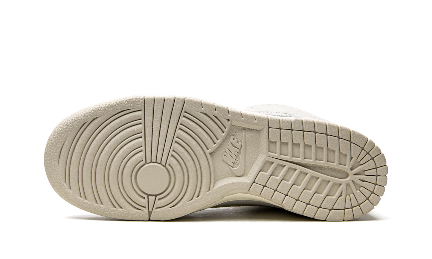 Dunk High SP "Notre - Light Orewood Brown"