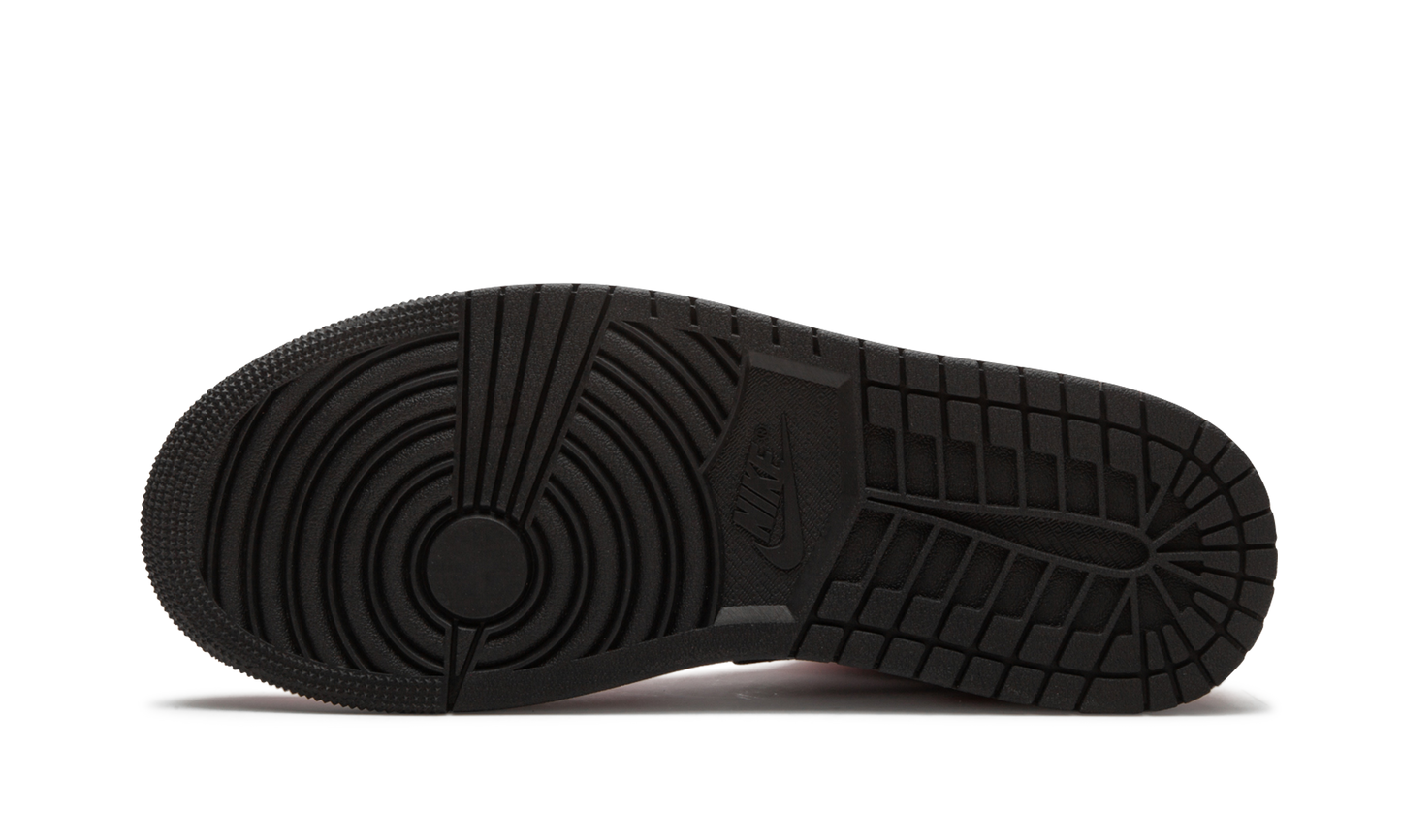 Air Jordan 1 Mid "Chicago Black Toe"