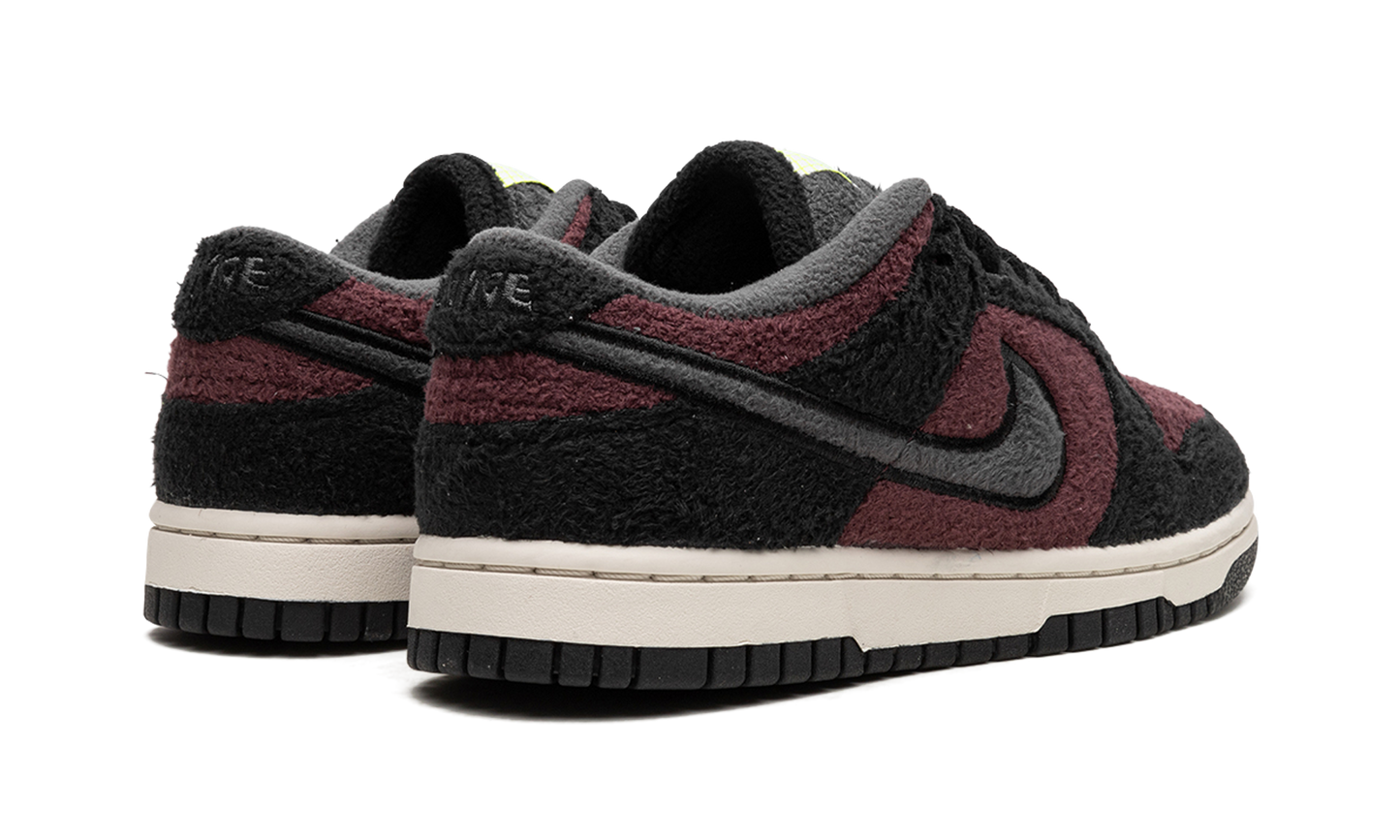 DUNK LO MNS WMNS "Fleece Pack Burgundy Crush"