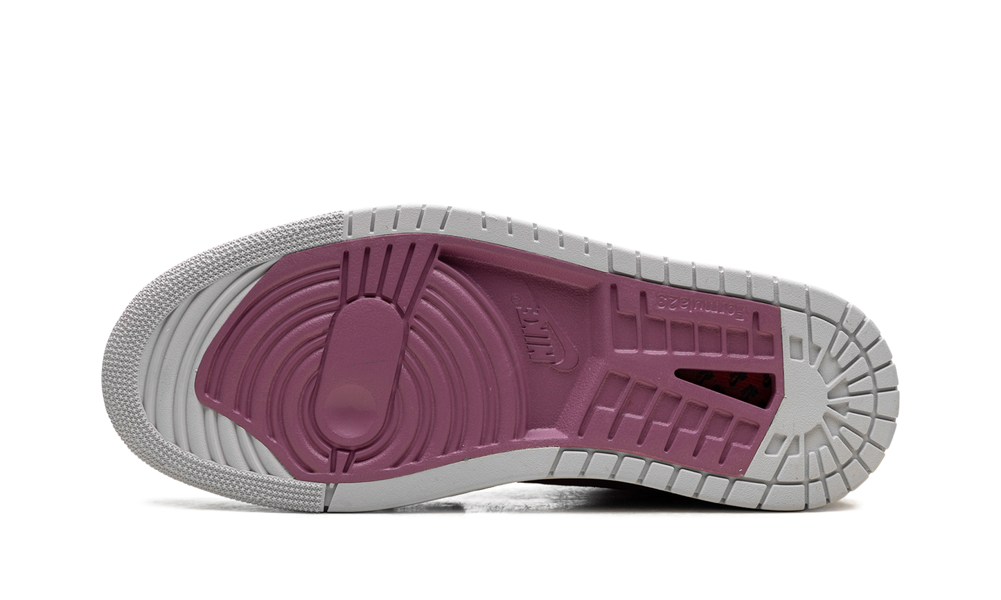 Air Jordan 1 "Bordeaux"