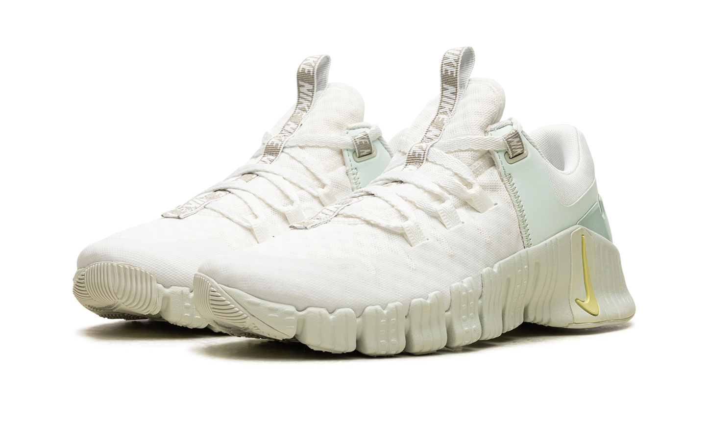 FREE METCON 5 PRM WMNS "Summit White"