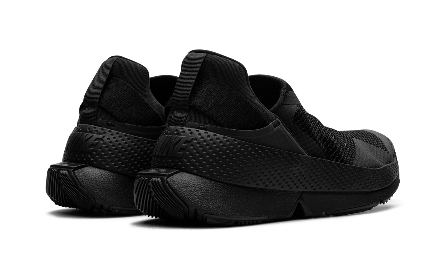 GO FlyEase WMNS "Triple Black"