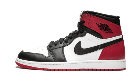 Air Jordan 1 Retro High OG "Black Toe"