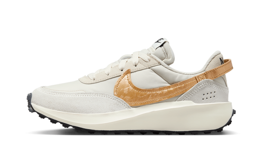 Waffle Debut WMNS "Light Orewood Brown Metallic Gold"