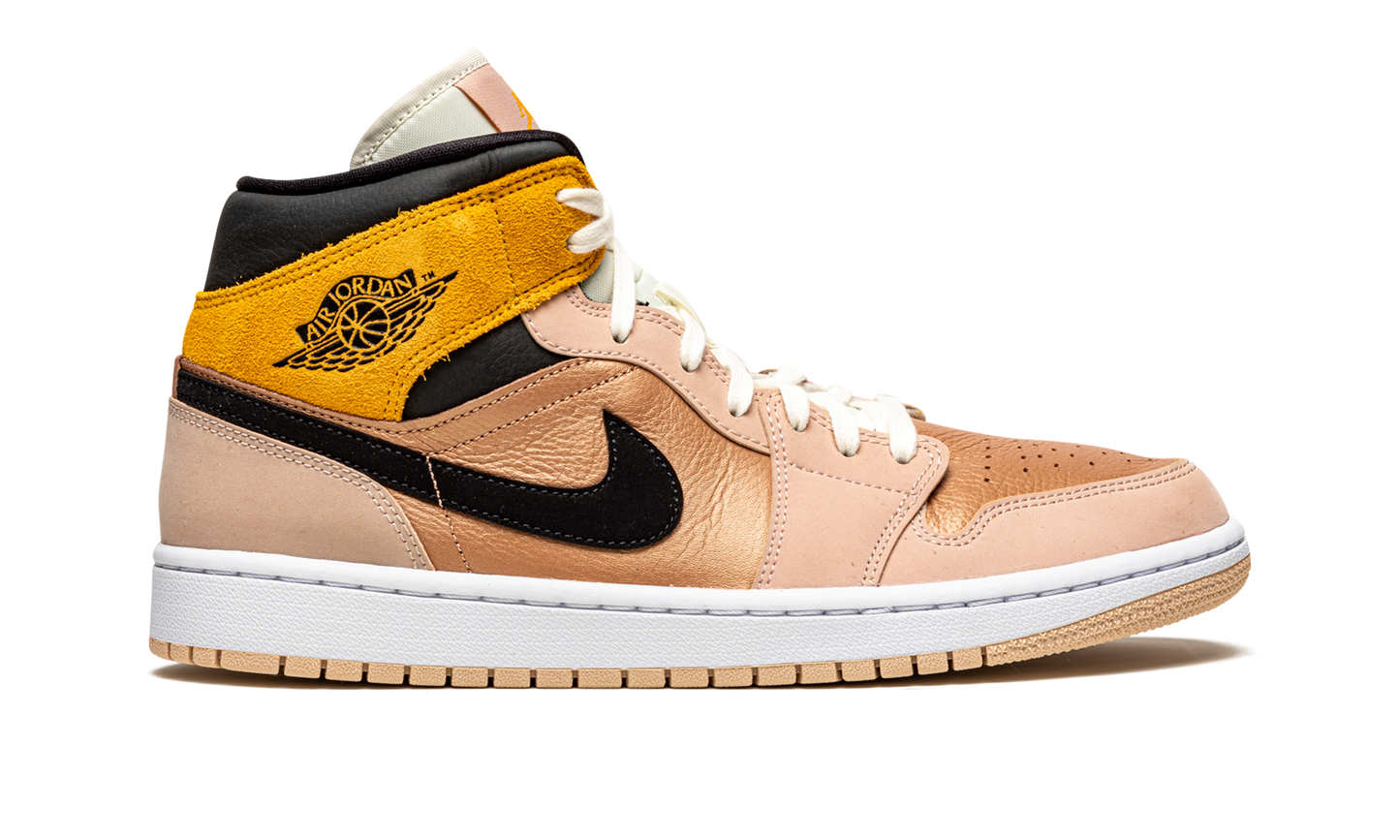 AIR JORDAN 1 MID SE WMNS "Particle Beige"