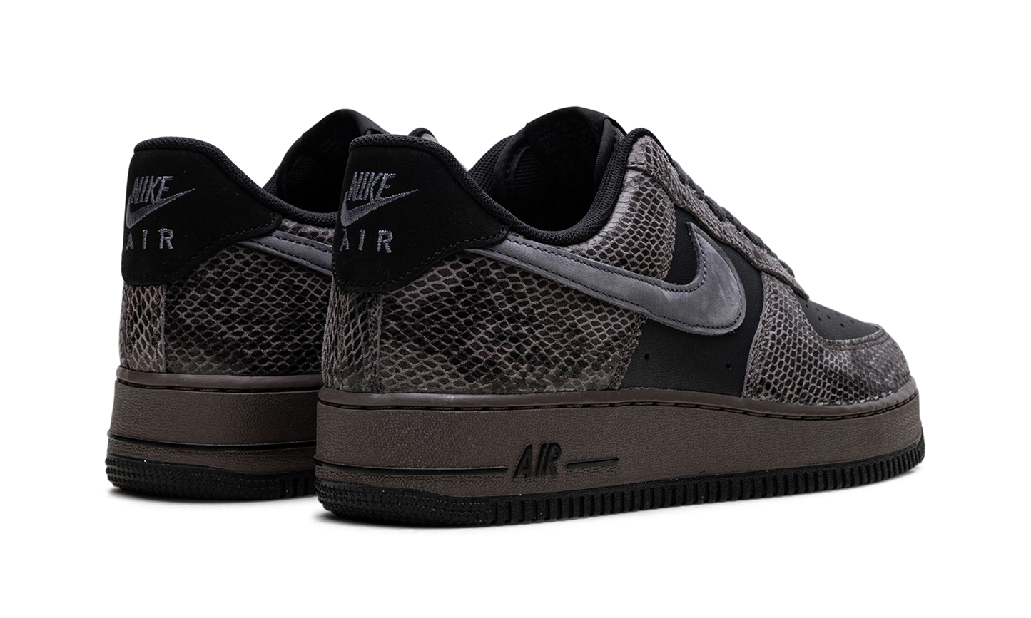 Air Force 1 Low "Off Noir Snakeskin"