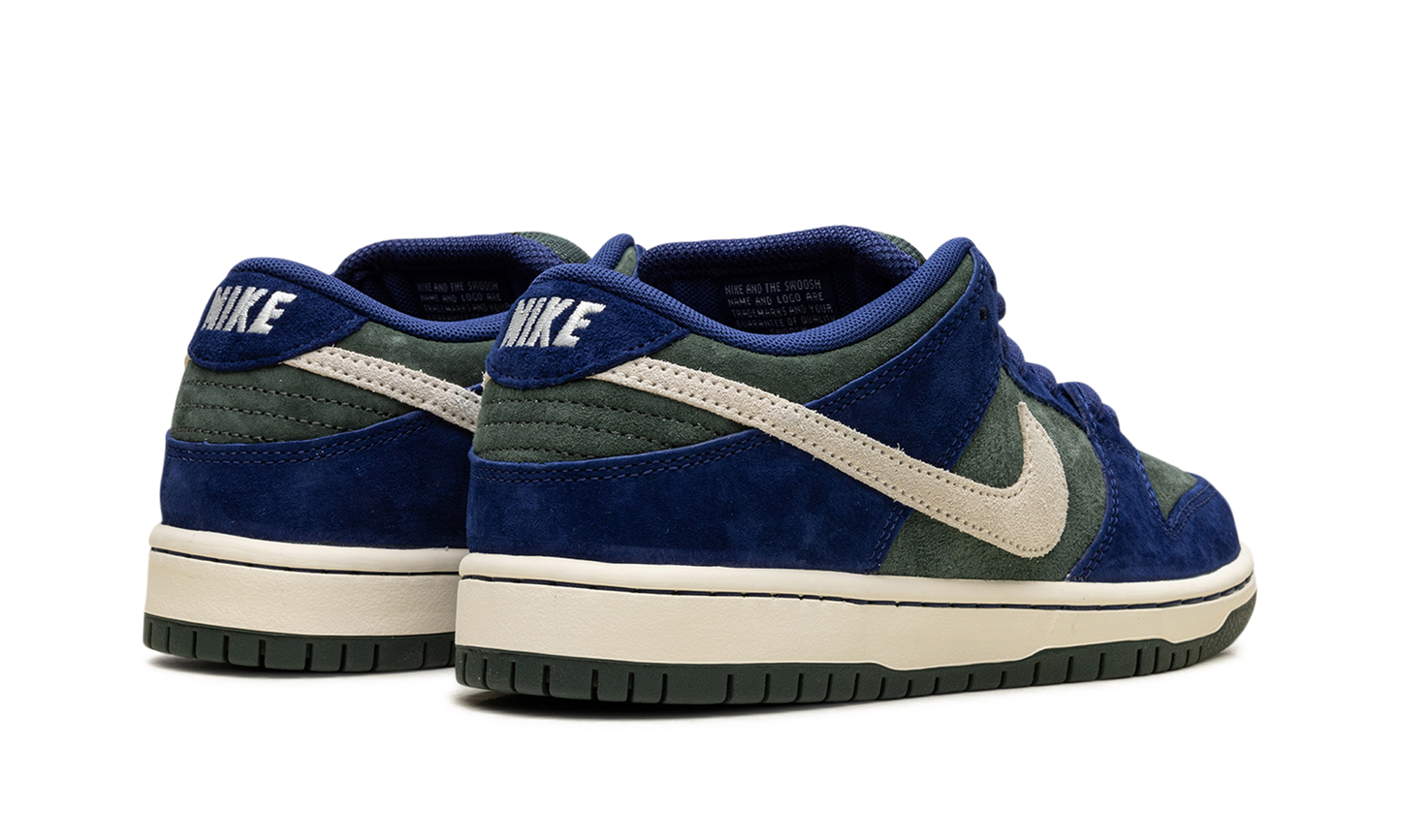 SB Dunk "Deep Royal Blue"