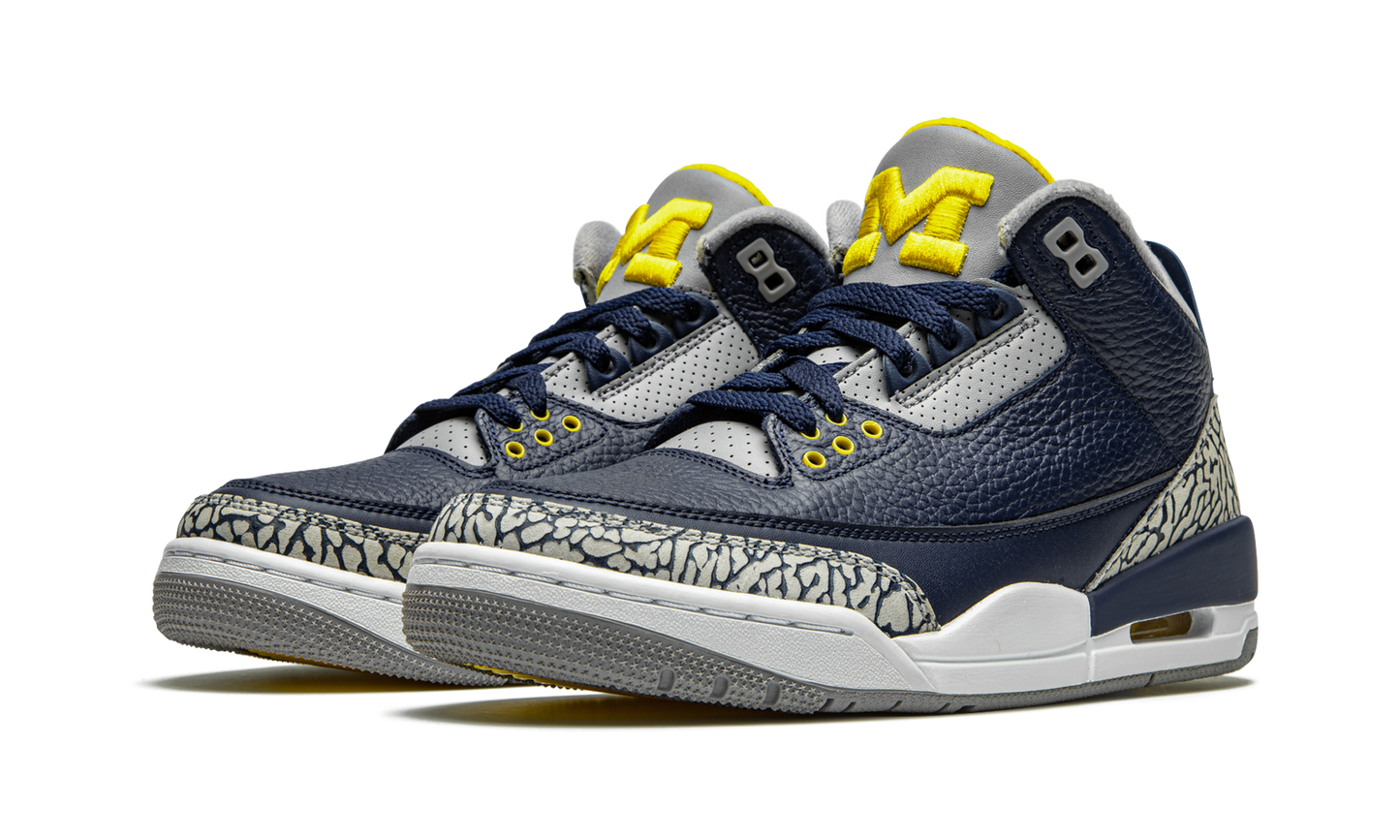 Air Jordan 3 Retro PE "Michigan"