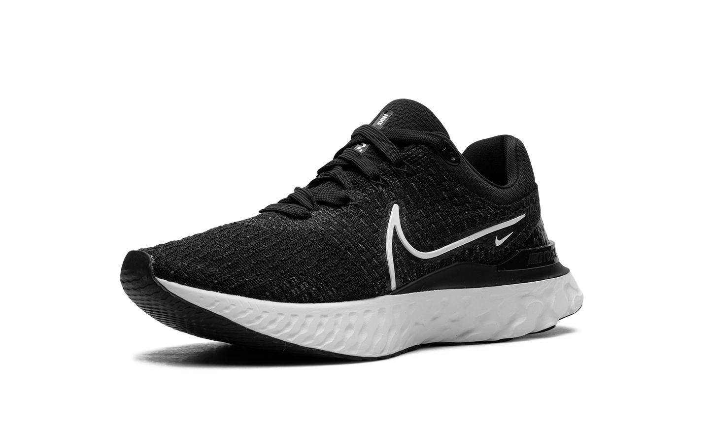 REACT INFINITY RUN FK 3 WMNS "Black / White"