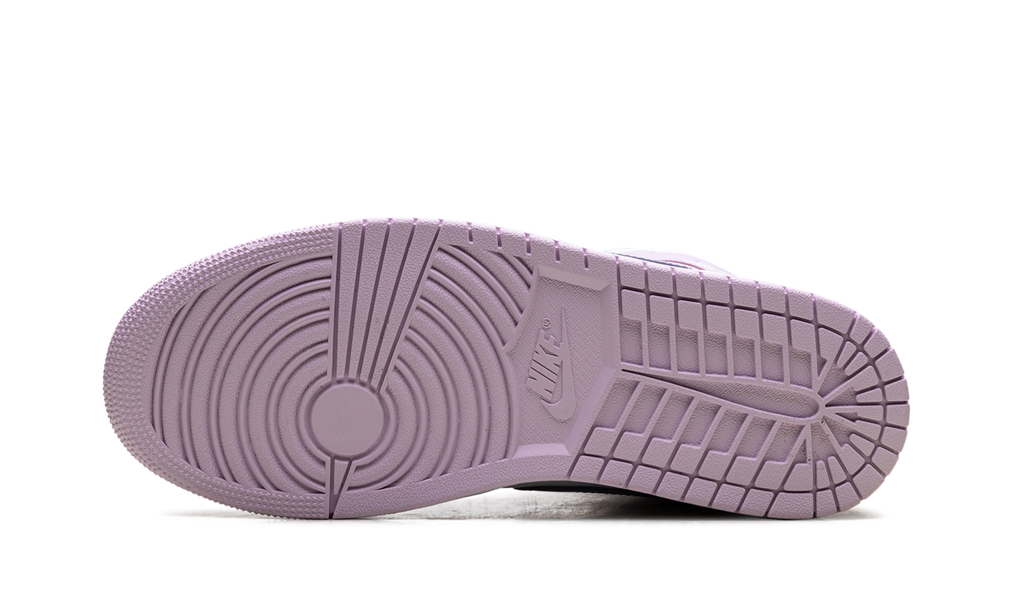 Jordan 1 Mid WMNS "Indigo Haze Doll White"