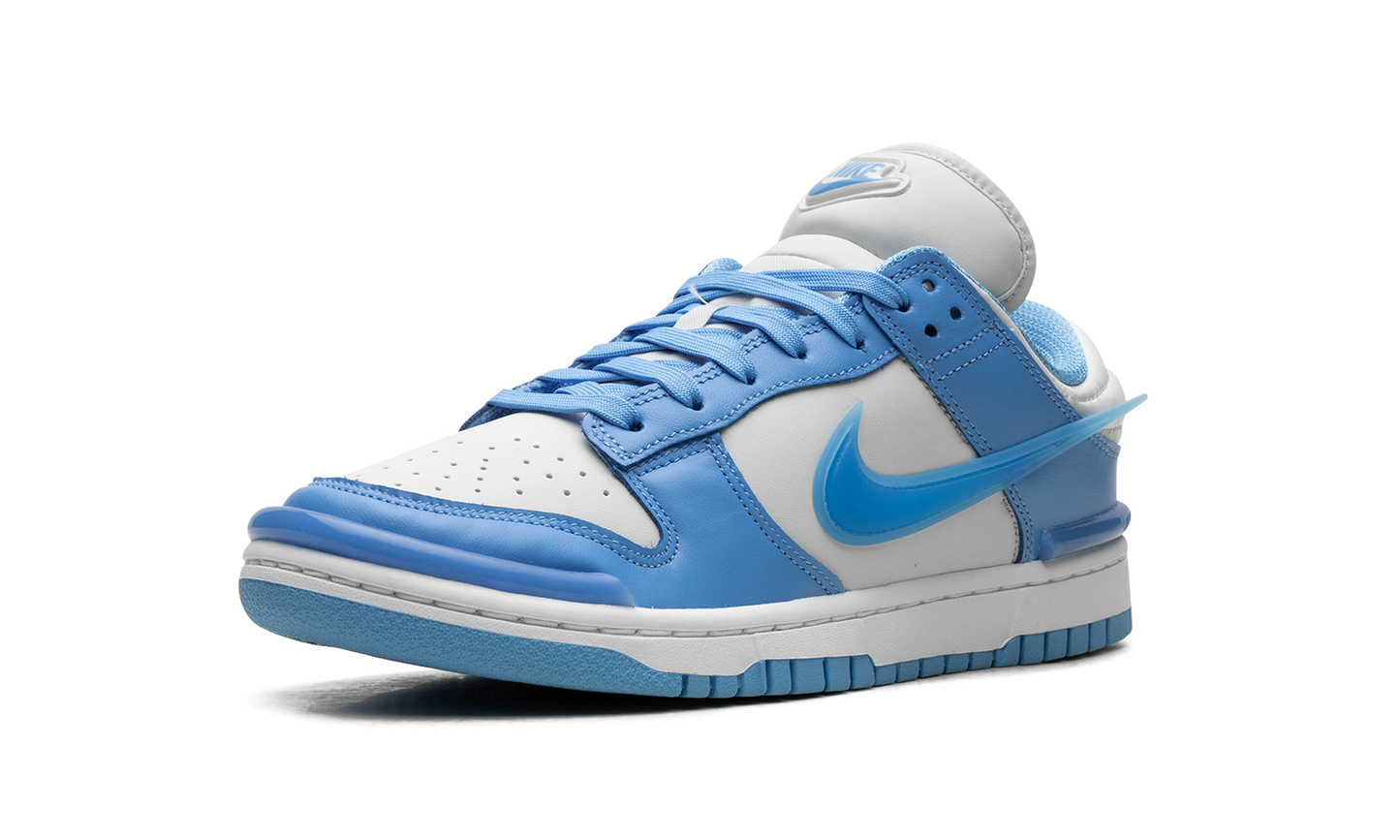 DUNK LO TIST WMNS "University Blue"