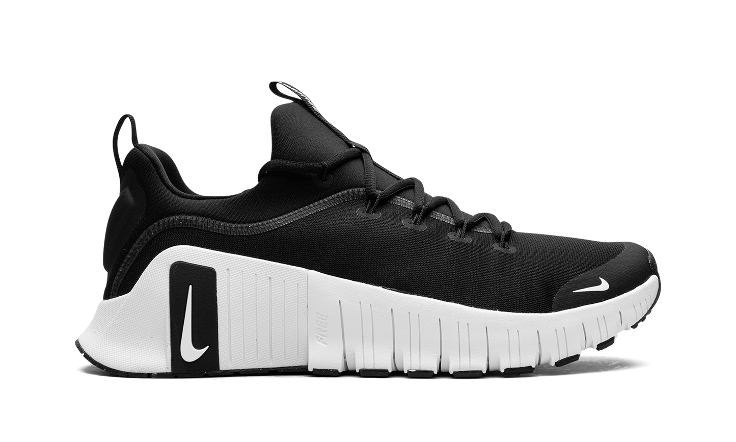 Free Metcon 6 "Black / White"