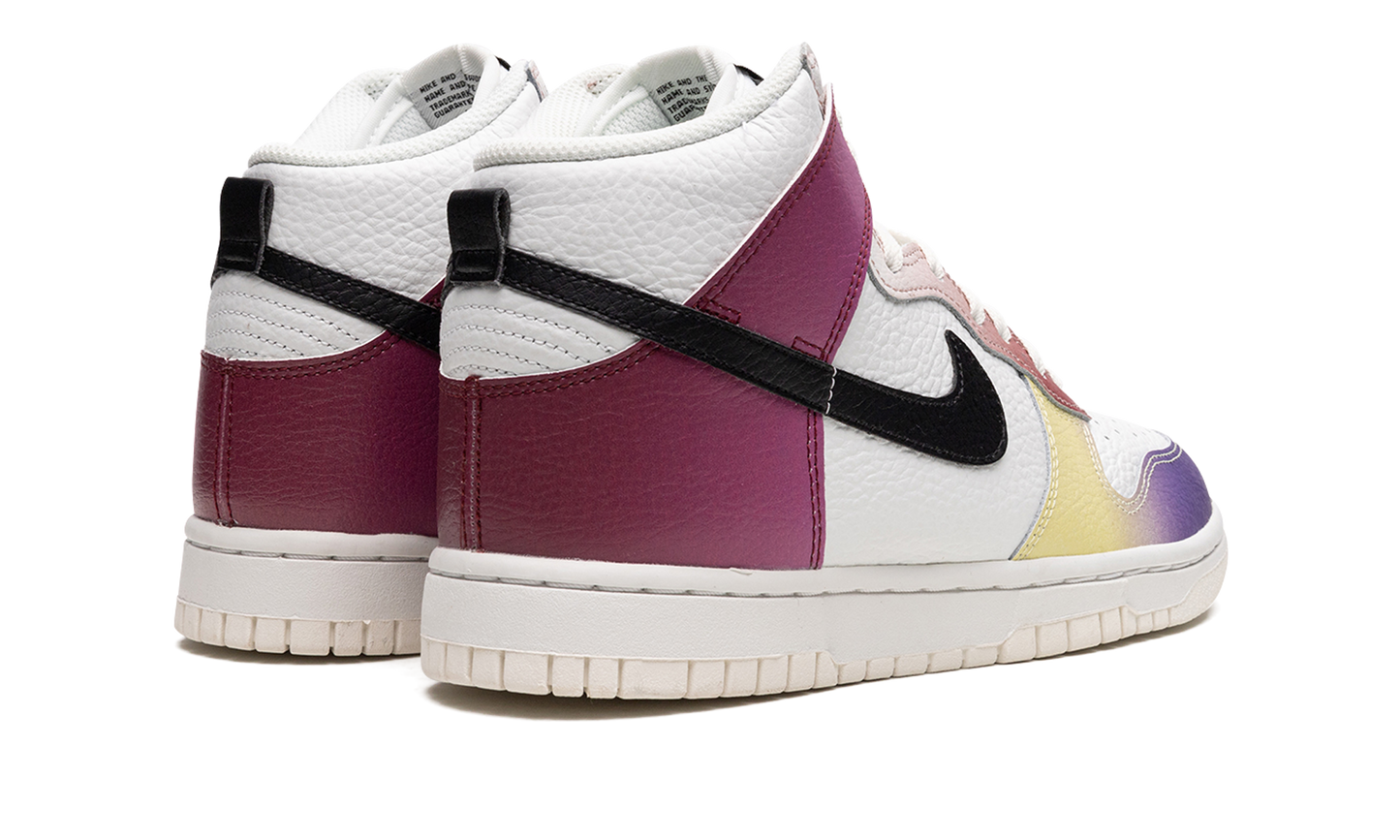 DUNK HIGH MNS WMNS "Multicolor Gradient"
