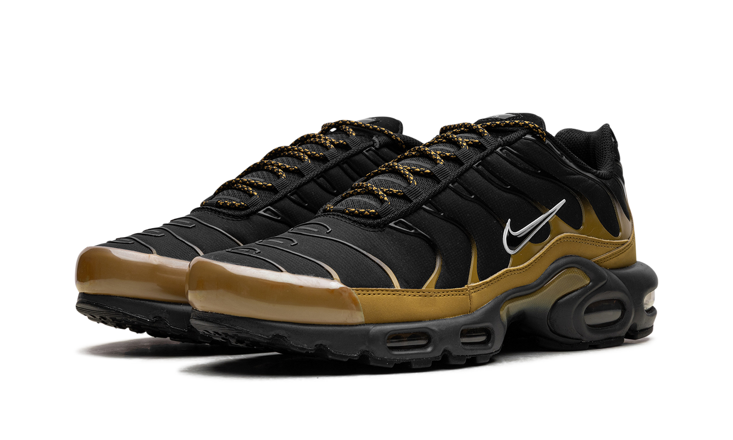 AIR MAX PLUS "Black"