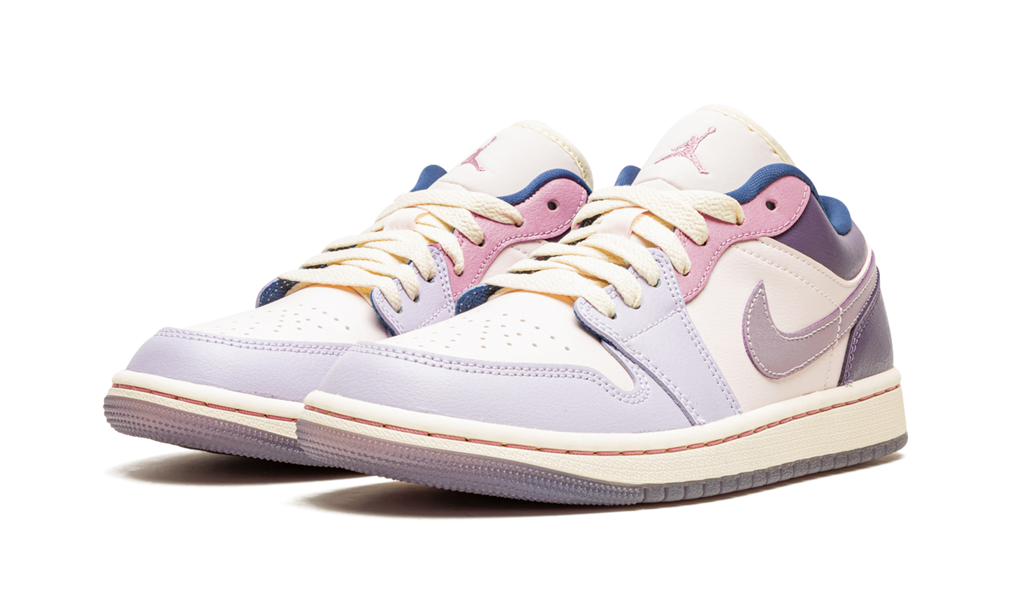 Air Jordan 1 Low WMNS "Pastel Plum"