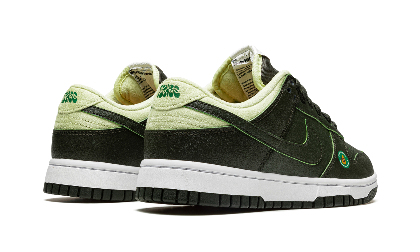 DUNK LOW WMNS "Avocado"