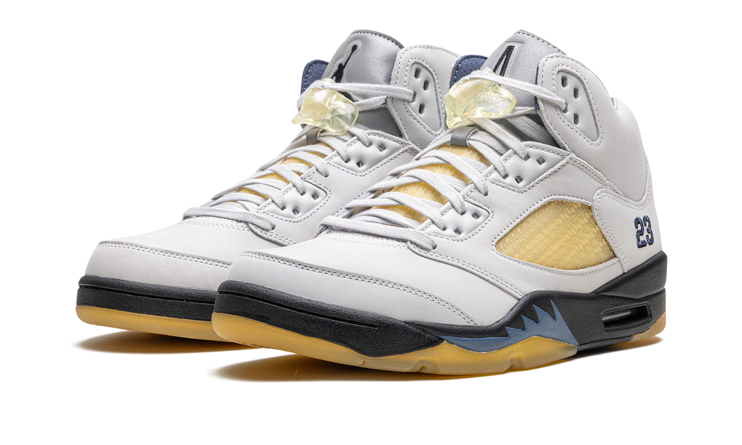 AIR JORDAN 5 WMNS "A Ma Maniére - Diffused Blue"