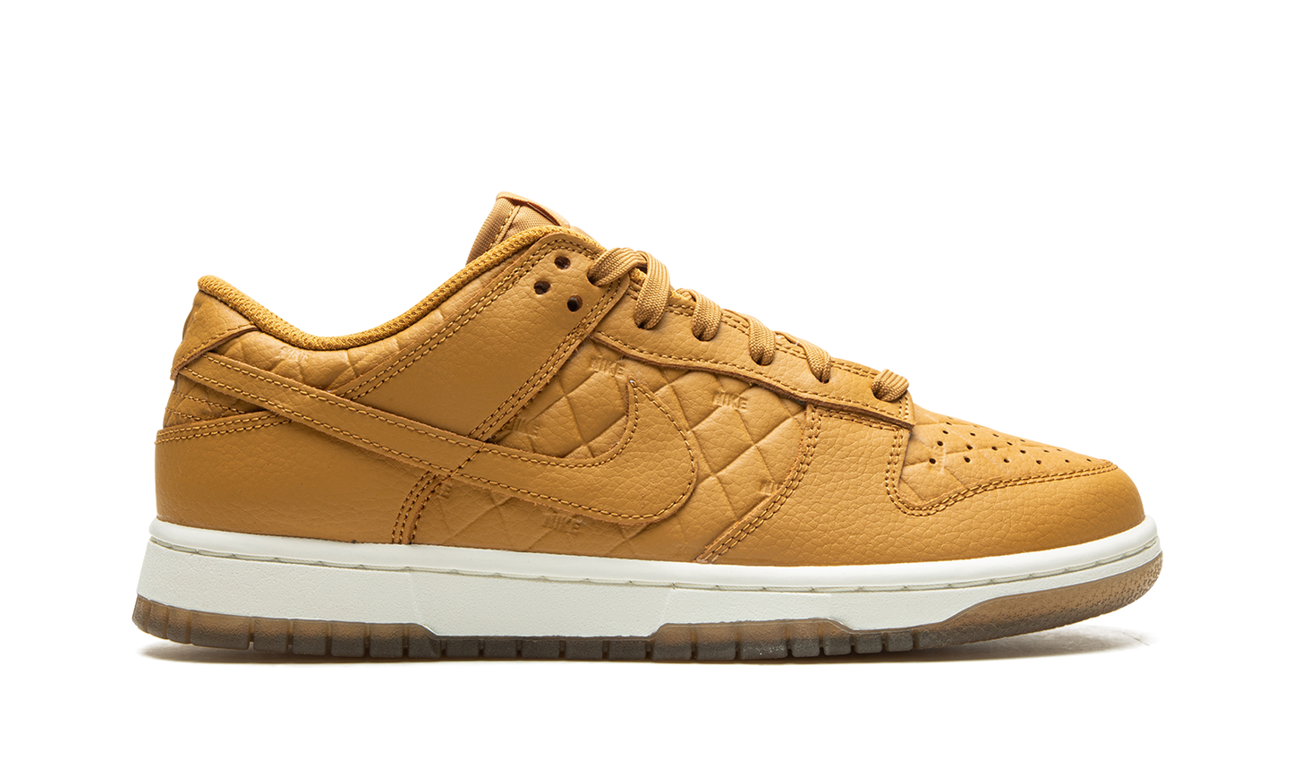 DUNK LO MNS WMNS "Quilted Wheat"