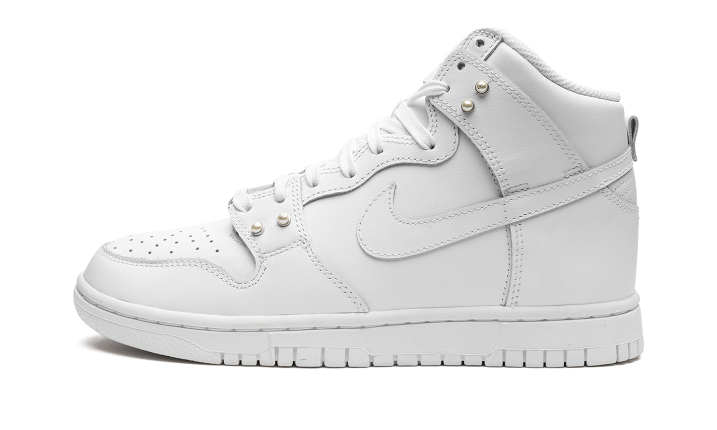 DUNK HIGH SE MNS WMNS "Pearl White"