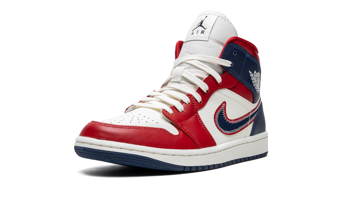 AIR JORDAN 1 MID SE WMNS "USA"