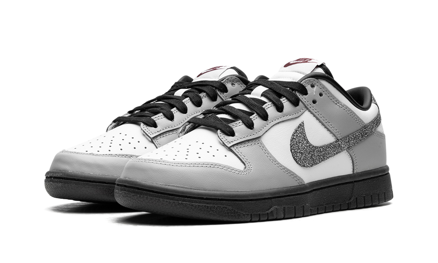 Dunk Low LX WMNS "Glitter Swoosh White Light Smoke Grey"
