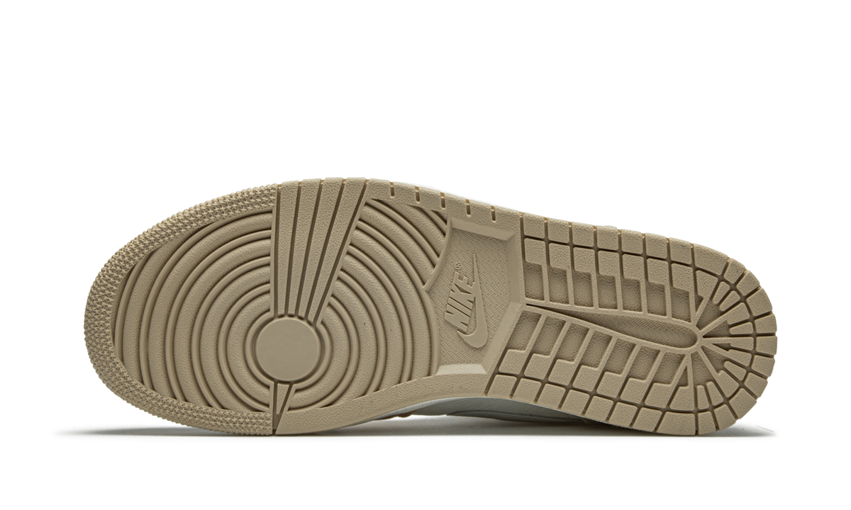 Air Jordan 1 Mid "Milan"