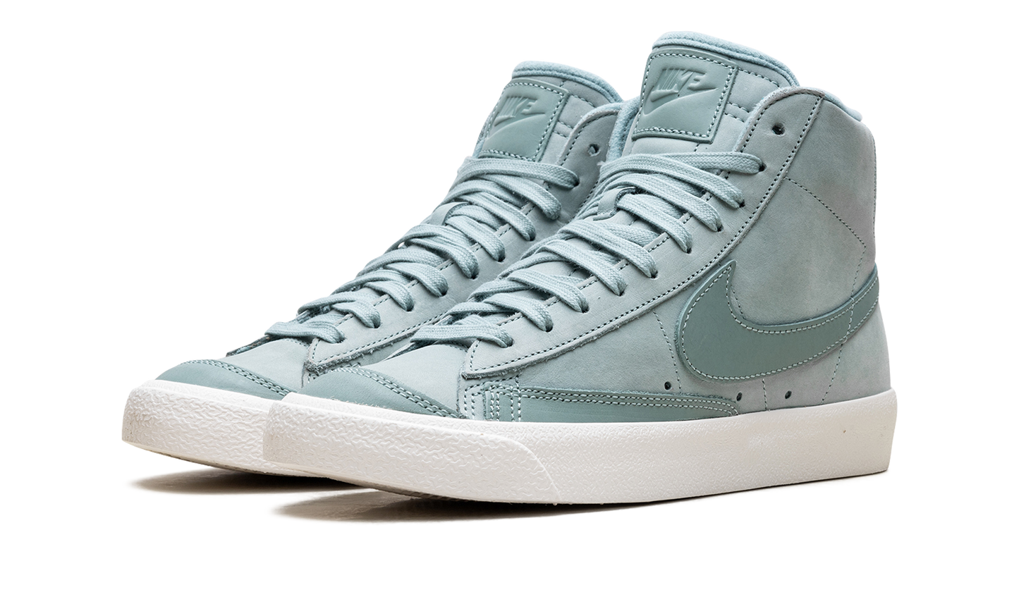 Blazer Mid WMNS "Mineral"