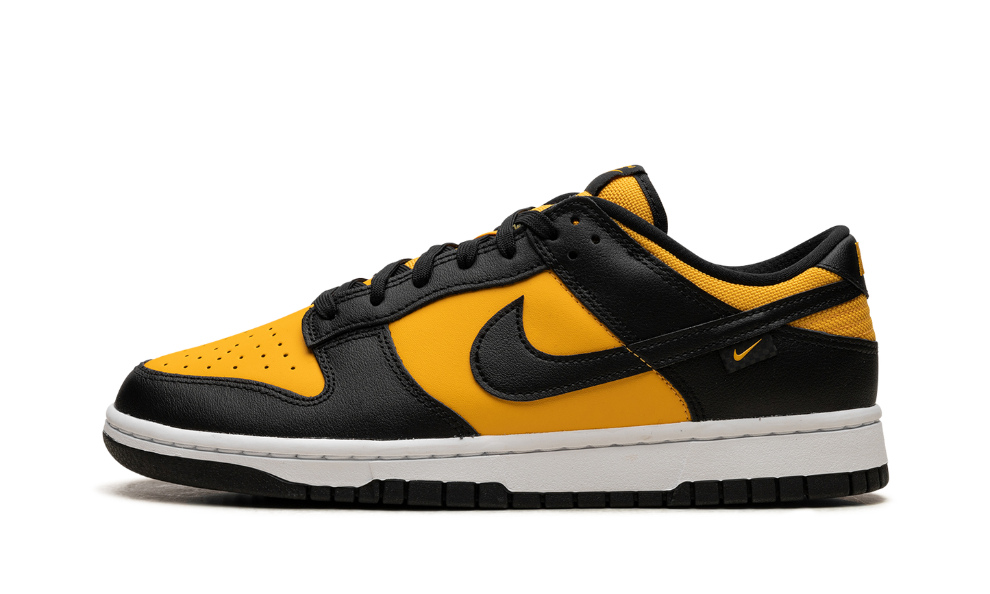 Dunk Low "Black University Gold"