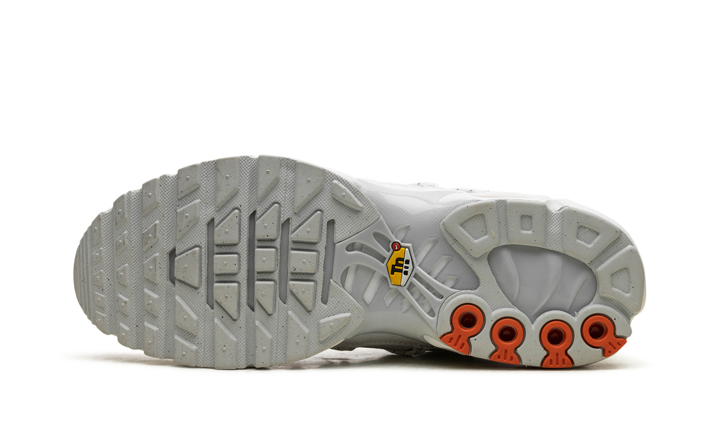 Air Max Plus Utility "White Safety Orange"