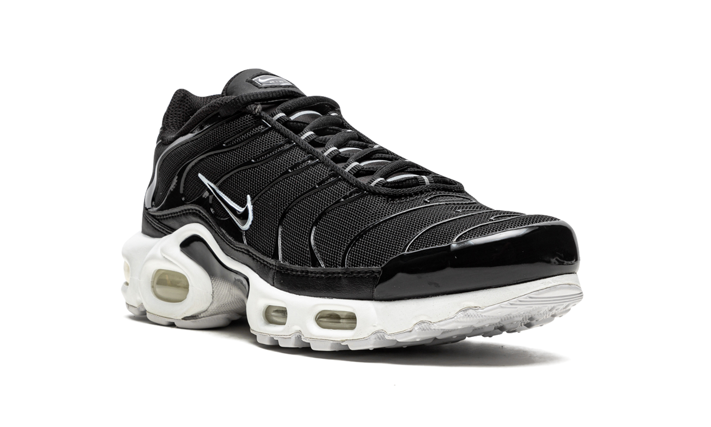 AIR MAX PLUS MNS WMNS "Black / White"
