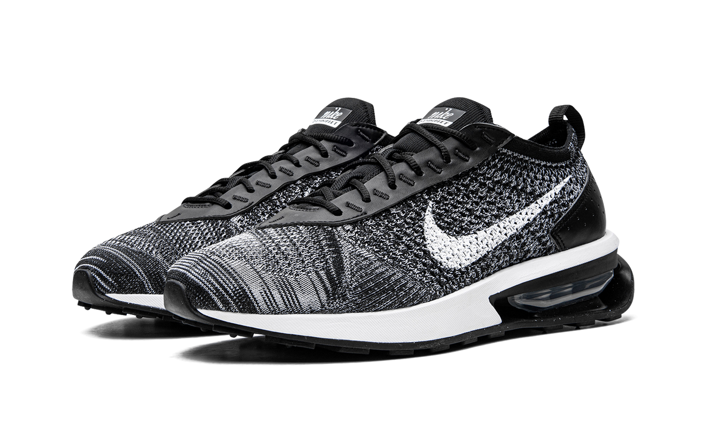 Air Max Flyknit Racer "Oreo"