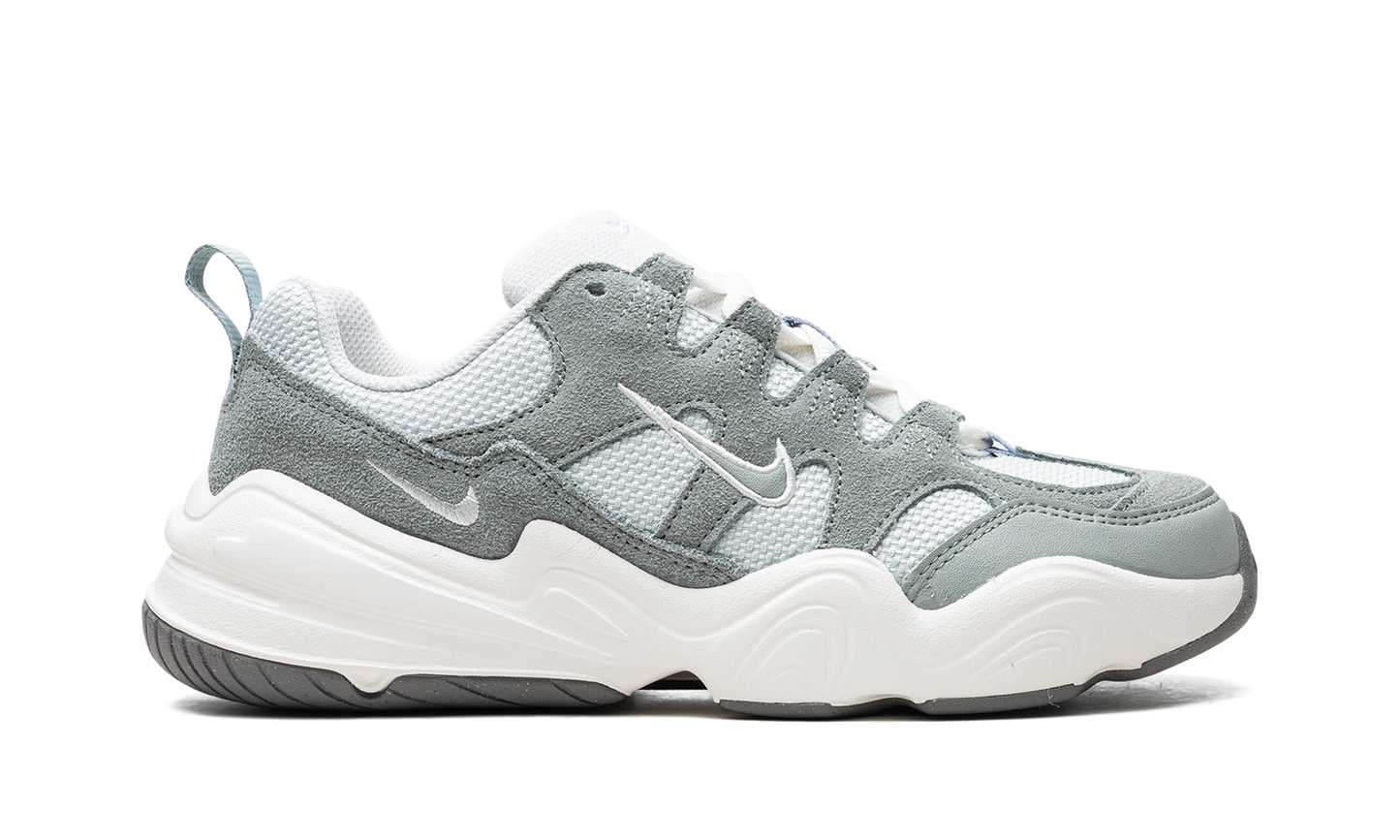 Tech Hera WMNS "Mica Green Grey"