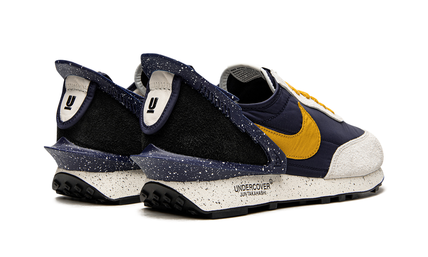 DAYBREAK UNDERCOVER WMNS "Obsidian"