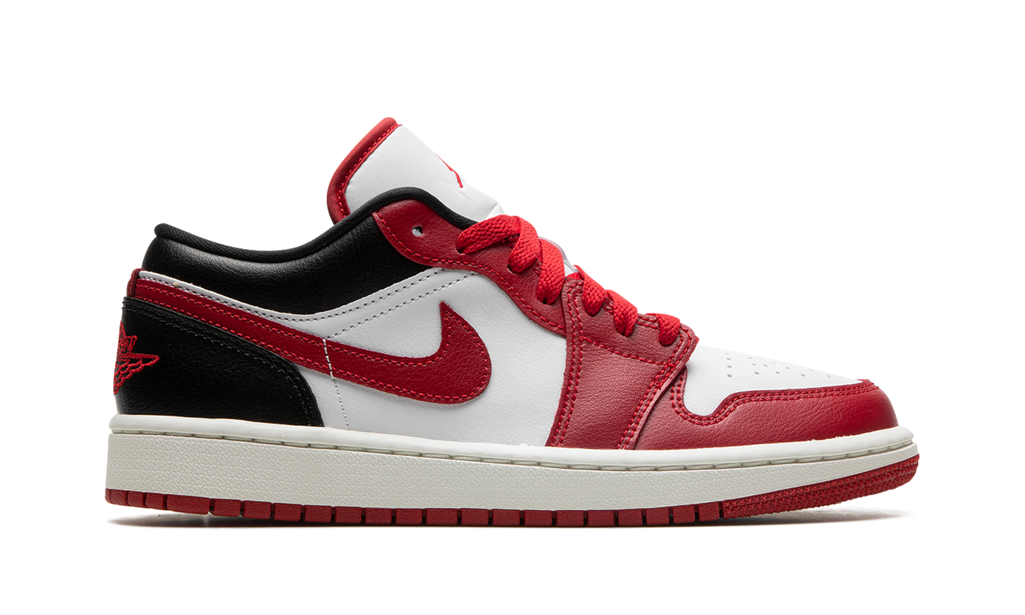 AIR JORDAN 1 LO WMNS "Reverse Black Toe"