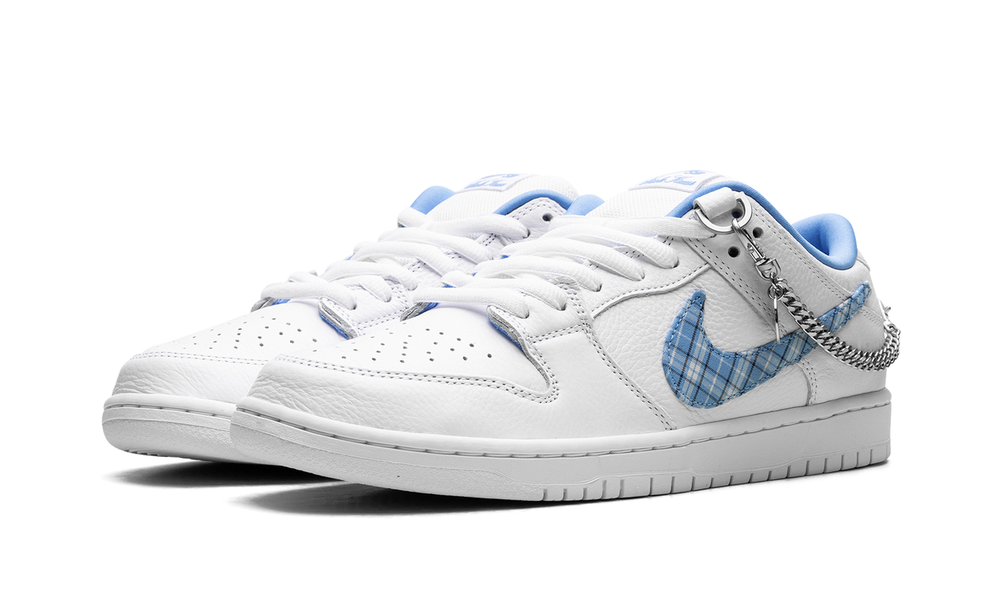 SB Dunk Low "Nicole Hause"