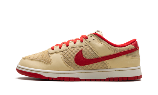 Dunk Low "STRAWBERRY WAFFLE"