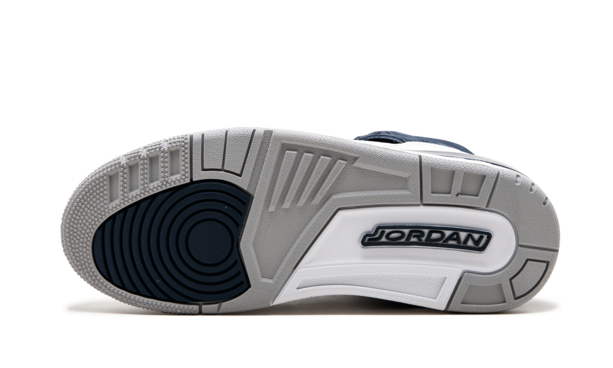 Jordan Spizike "Midnight Navy"